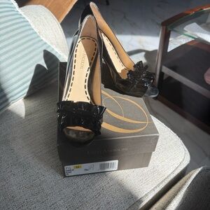 Enzo Angiolini Eamielee black heels